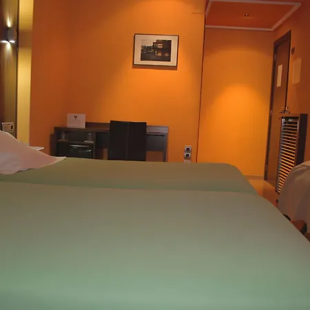 Otel Gran Via 3*