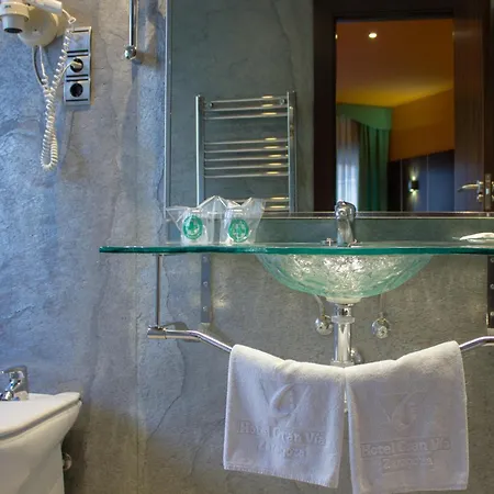 Gran Via Hotel 3*