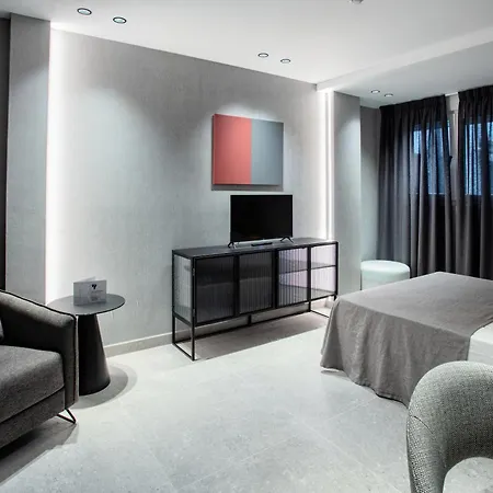 Gran Via Hotel 3*