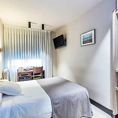 Hotel Gran Via