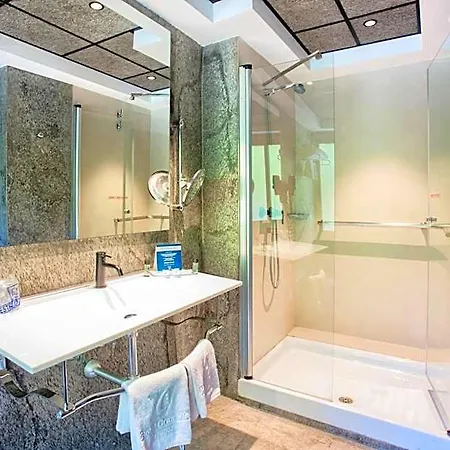 Hotel Gran Via 3*