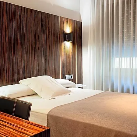 Otel Gran Via Zaragoza